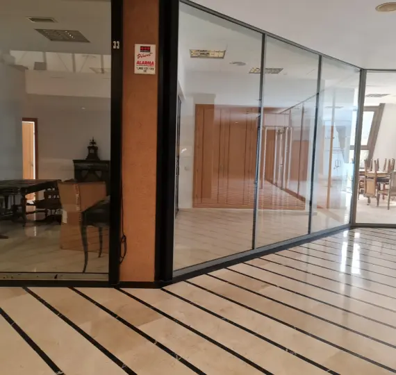 Long-term rent of office in Puerto Banús