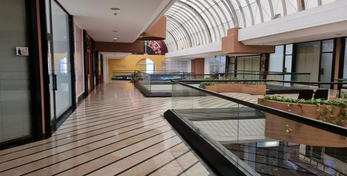 Long-term rent of office in Puerto Banús 6