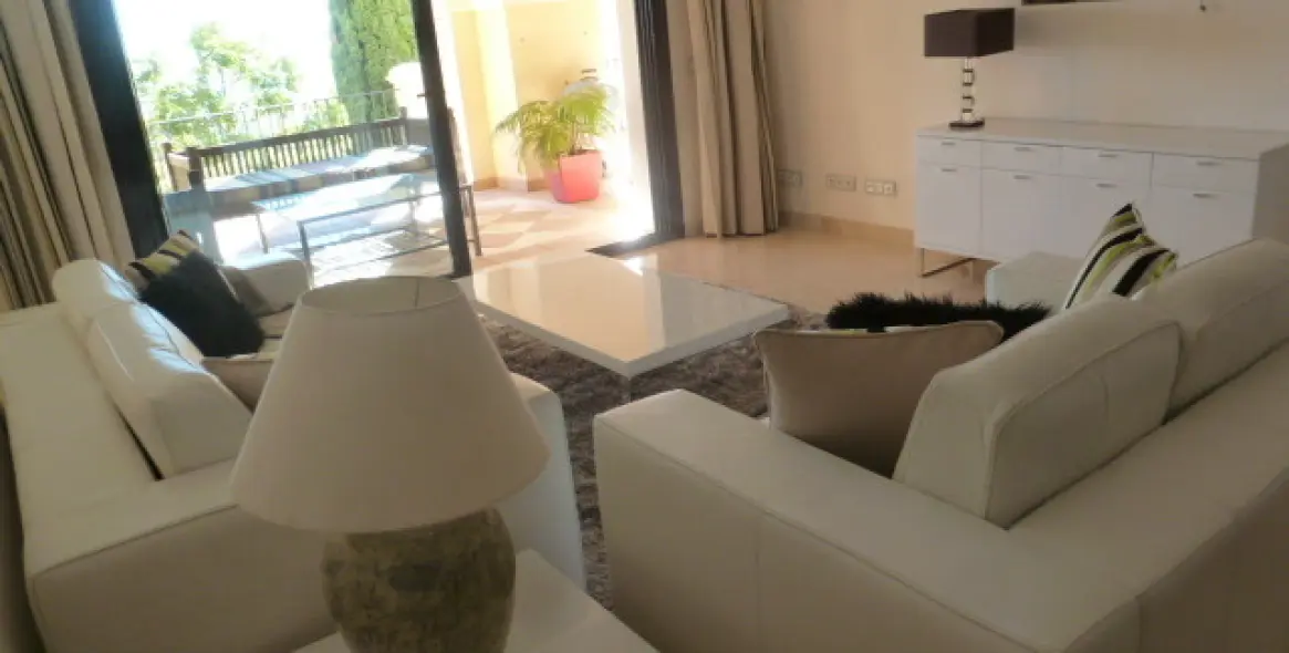 Долгосрочная аренда апартаментов на среднем этаже в La Quinta 10