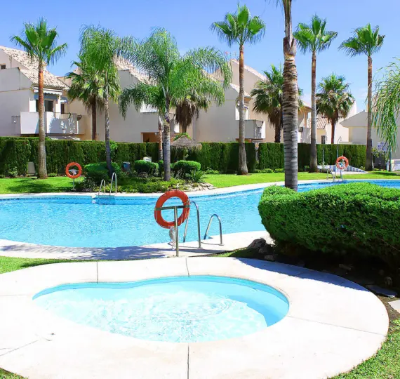 Долгосрочная аренда таунхауса в Las Chapas