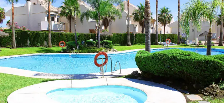 Долгосрочная аренда таунхауса в Las Chapas 4