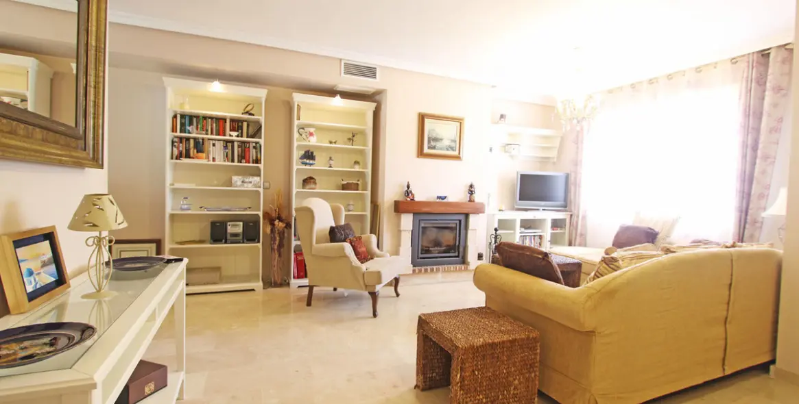 Long-term rent of townhouse in Las Chapas 16