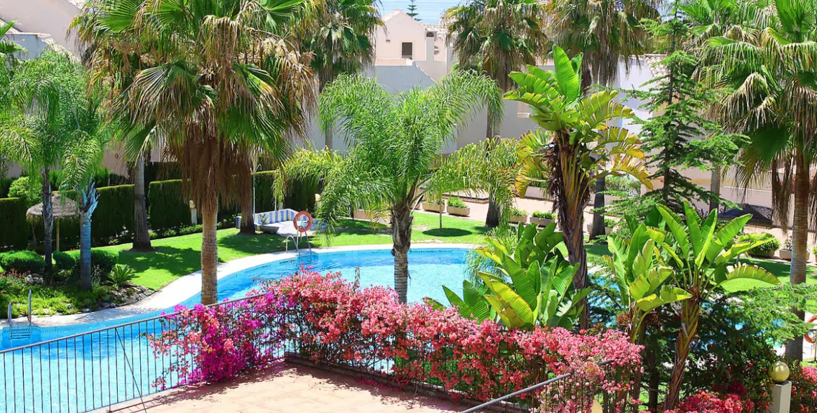 Long-term rent of townhouse in Las Chapas 20