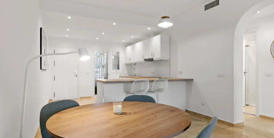 Долгосрочная аренда апартаментов на первом этаже в Costalita 6