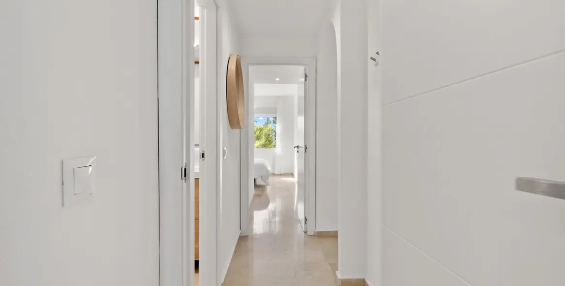 Долгосрочная аренда апартаментов на первом этаже в Costalita 15