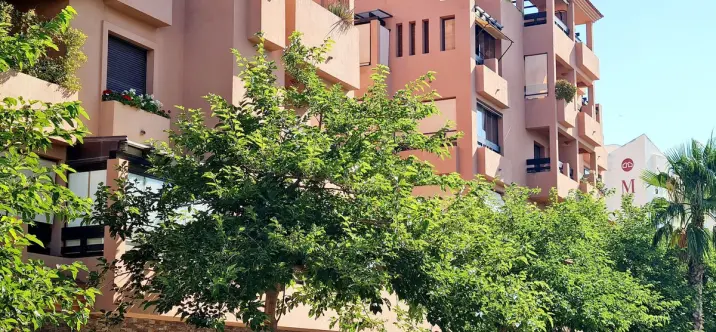 Долгосрочная аренда апартаментов на среднем этаже в Benalmadena 0