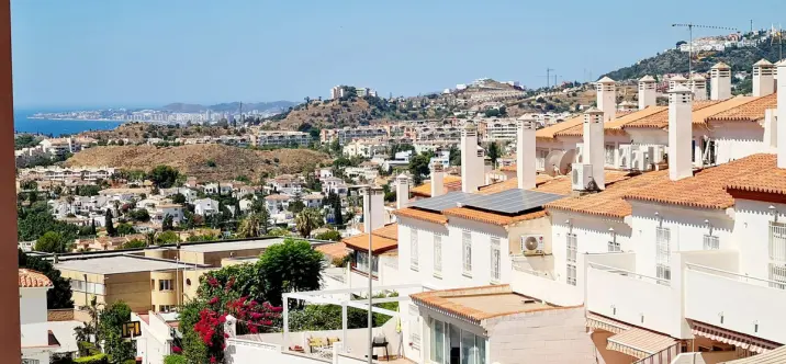 Долгосрочная аренда апартаментов на среднем этаже в Benalmadena 1