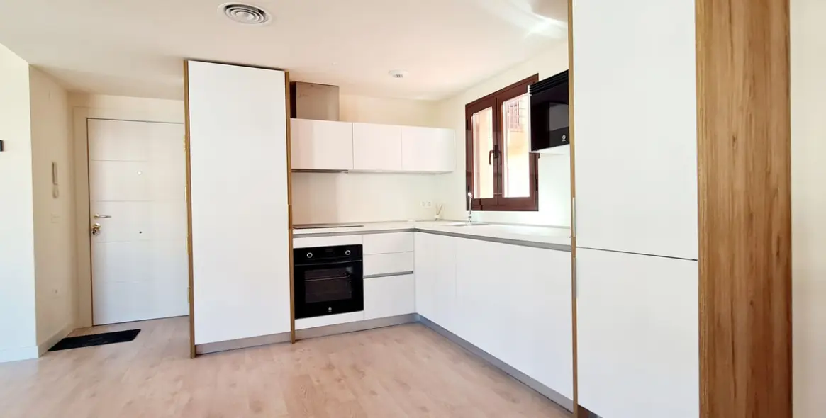 Долгосрочная аренда апартаментов на среднем этаже в Benalmadena 4