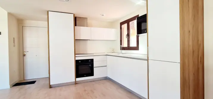 Долгосрочная аренда апартаментов на среднем этаже в Benalmadena 3