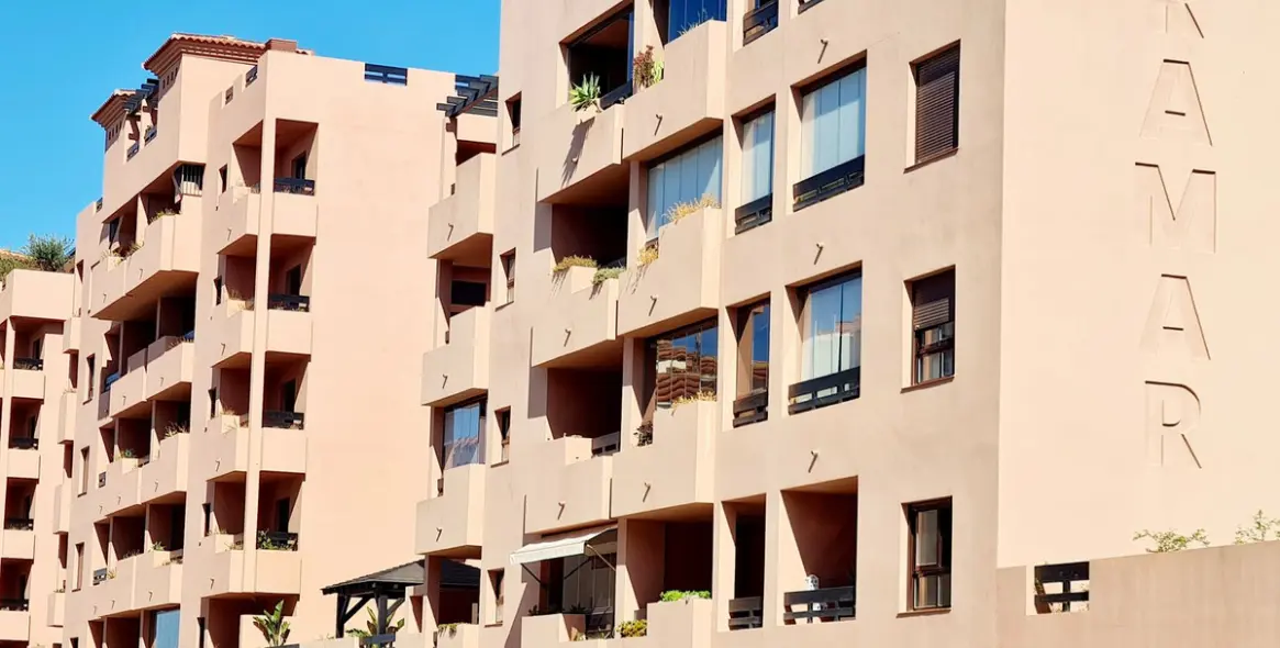 Долгосрочная аренда апартаментов на среднем этаже в Benalmadena 6