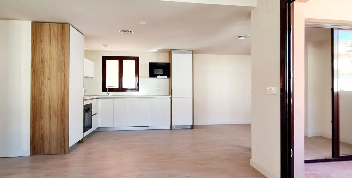 Долгосрочная аренда апартаментов на среднем этаже в Benalmadena 8