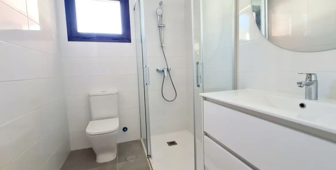 Долгосрочная аренда апартаментов на среднем этаже в Benalmadena 9