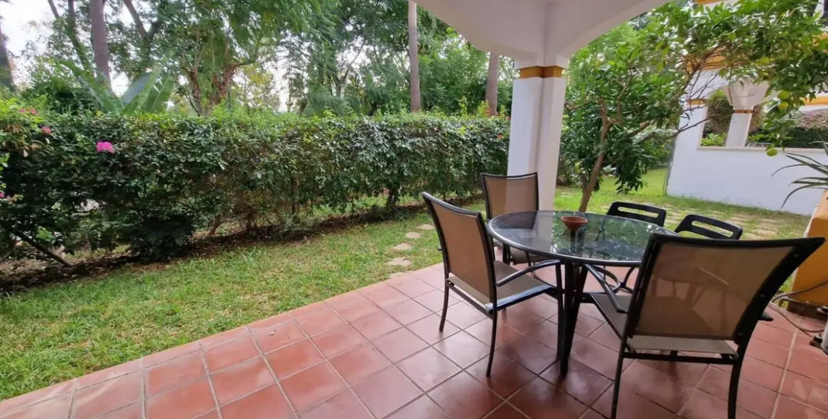 Long-term rent of ground floor apartment in Nueva Andalucía 3