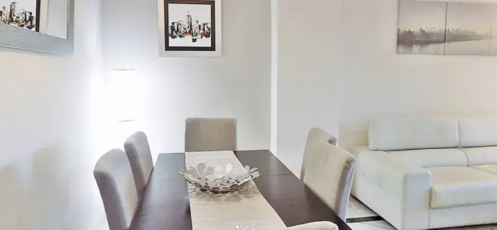 Alquiler a largo plazo de apartamento en planta baja en Nueva Andalucía 3