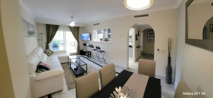 Alquiler a largo plazo de apartamento en planta baja en Nueva Andalucía 4