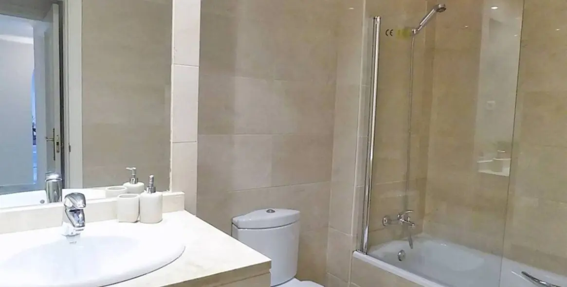 Long-term rent of ground floor apartment in Nueva Andalucía 7