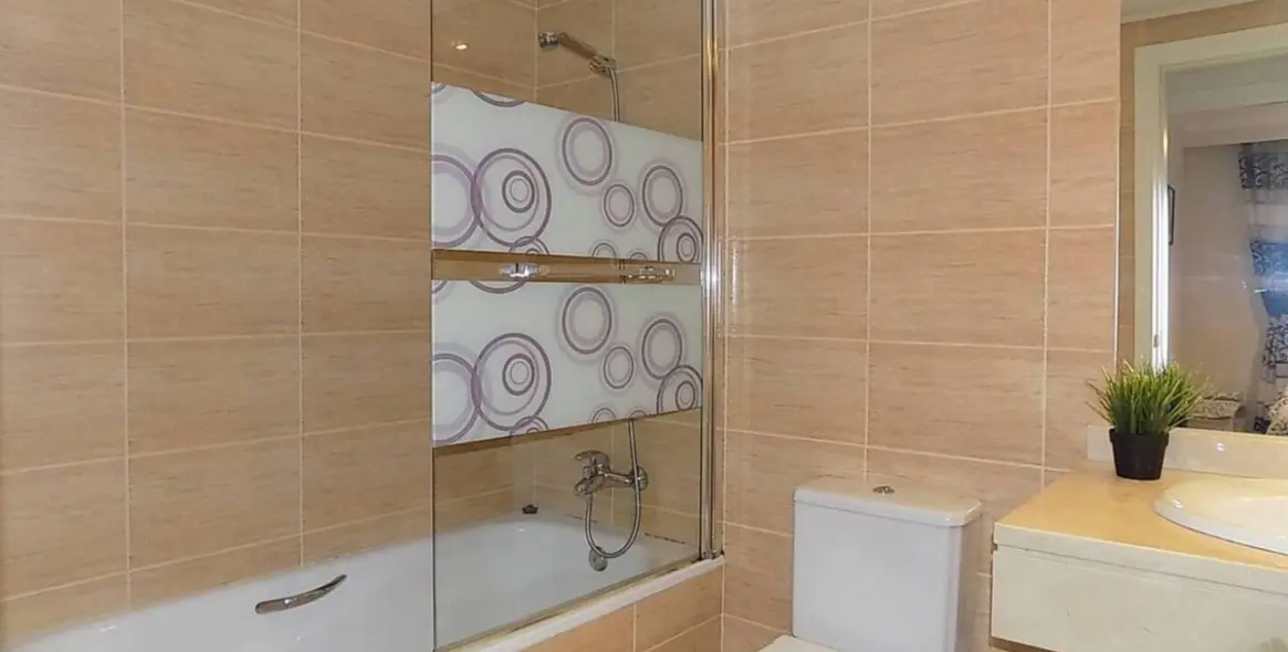 Long-term rent of ground floor apartment in Nueva Andalucía 9