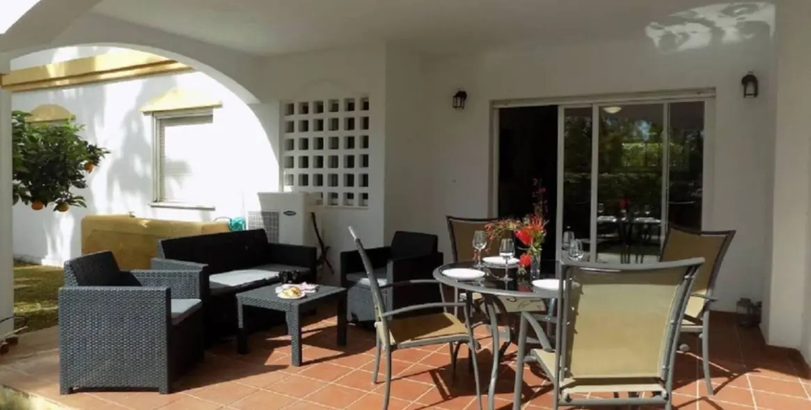 Long-term rent of ground floor apartment in Nueva Andalucía 12