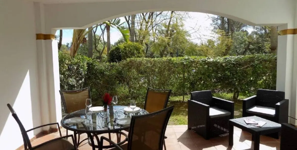 Long-term rent of ground floor apartment in Nueva Andalucía 14