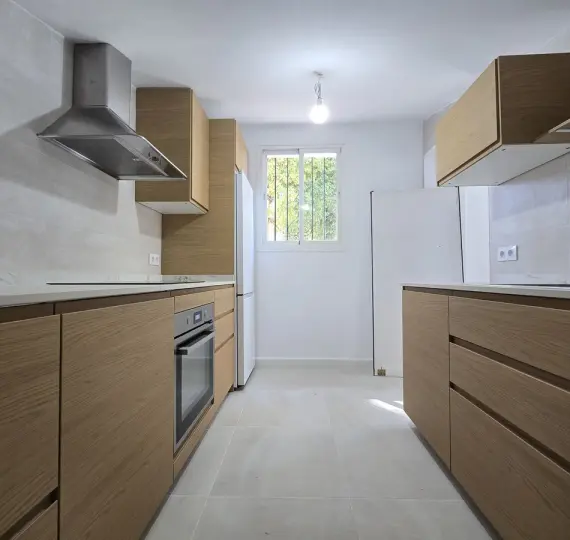 Долгосрочная аренда дома на две семьи в Elviria