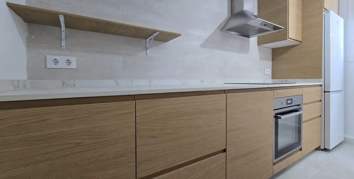 Долгосрочная аренда дома на две семьи в Elviria 17