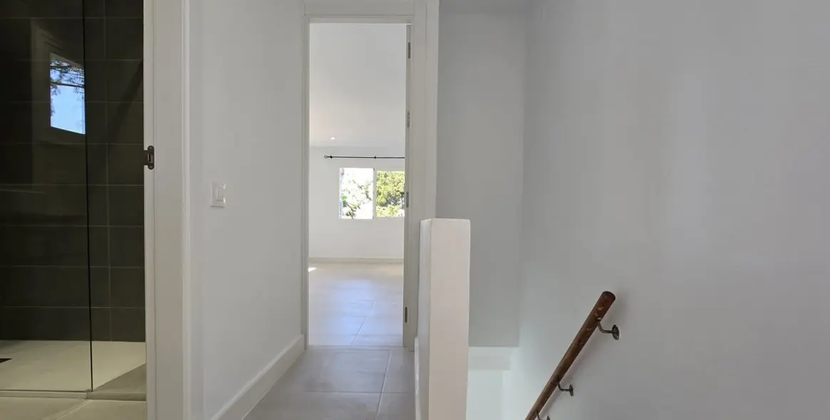 Alquiler a largo plazo de casa pareada en Elviria 21