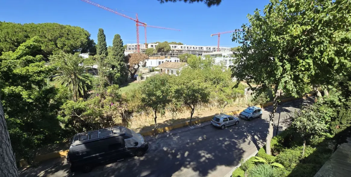 Alquiler a largo plazo de casa pareada en Elviria 27