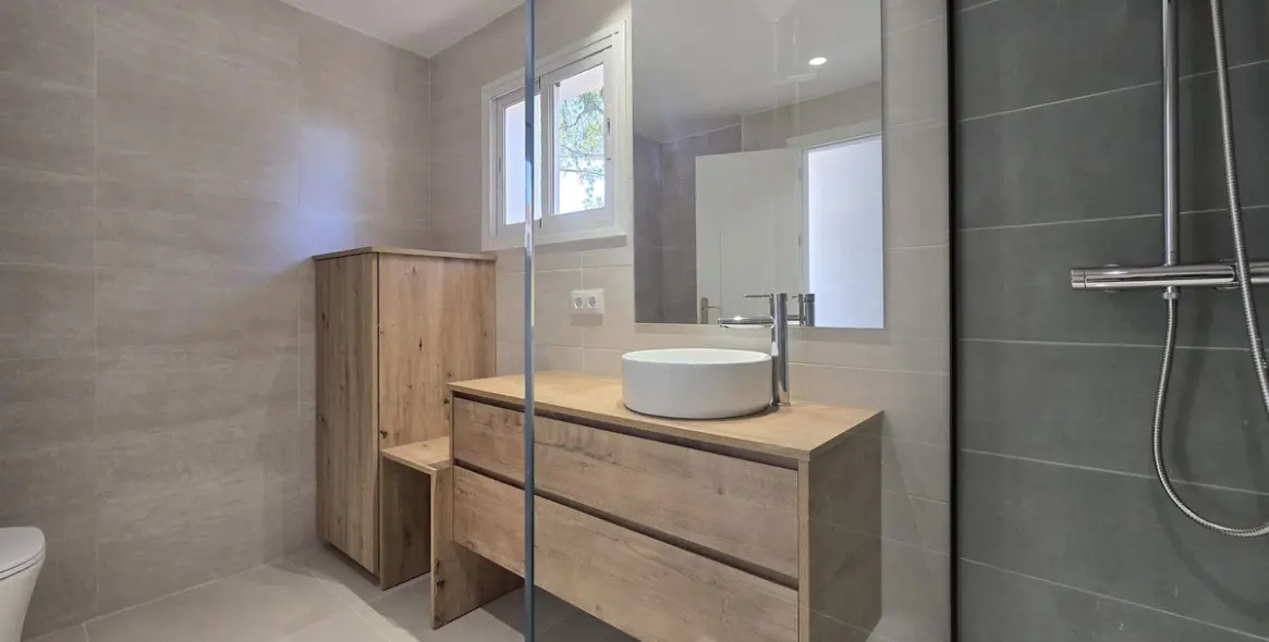 Alquiler a largo plazo de casa pareada en Elviria 31