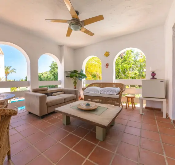 Ground floor apartment R5211109