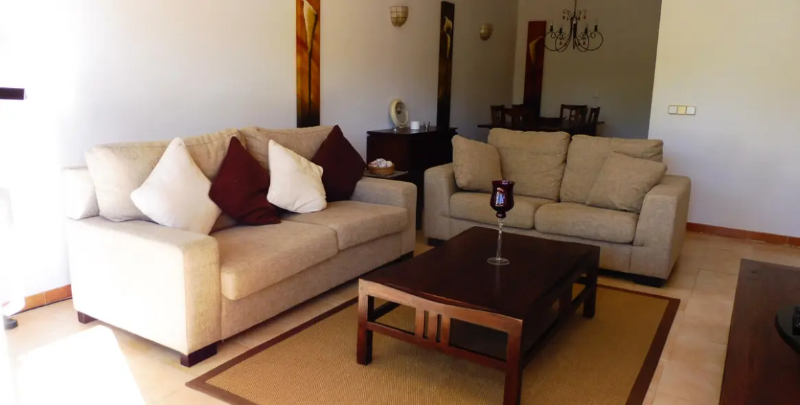 Долгосрочная аренда апартаментов на первом этаже в Marbella (район Marbella) 3