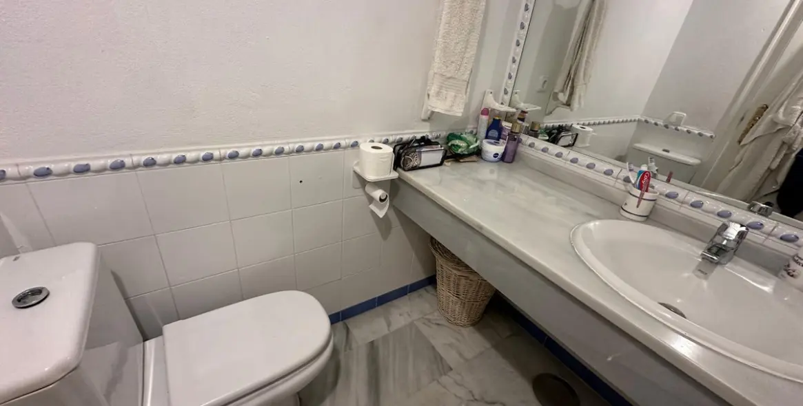 Long-term rent of middle floor apartment in Guadalmina Baja 16