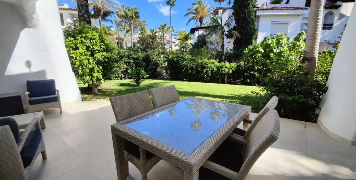 Долгосрочная аренда апартаментов на первом этаже в Puerto Banús 3