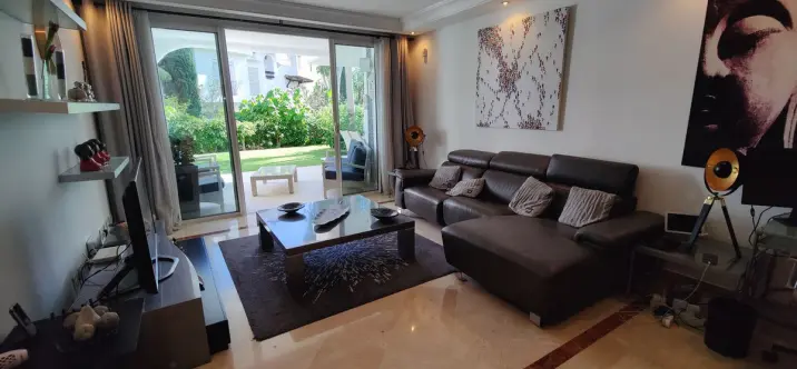 Long-term rent of ground floor apartment in Puerto Banús 4