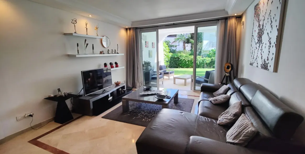 Долгосрочная аренда апартаментов на первом этаже в Puerto Banús 6