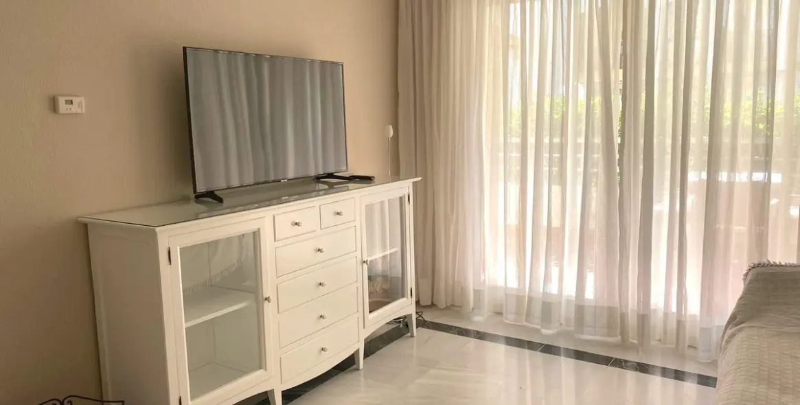 Долгосрочная аренда апартаментов на первом этаже в Marbella (район The Golden Mile) 4