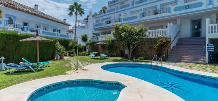 Short-term rent of middle floor apartment in Nueva Andalucía 1