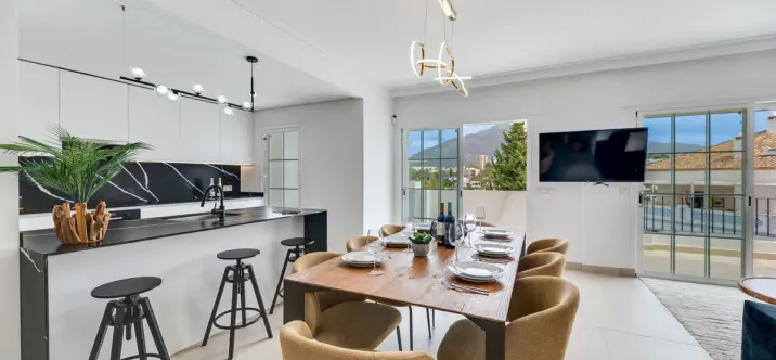 Short-term rent of middle floor apartment in Nueva Andalucía 4