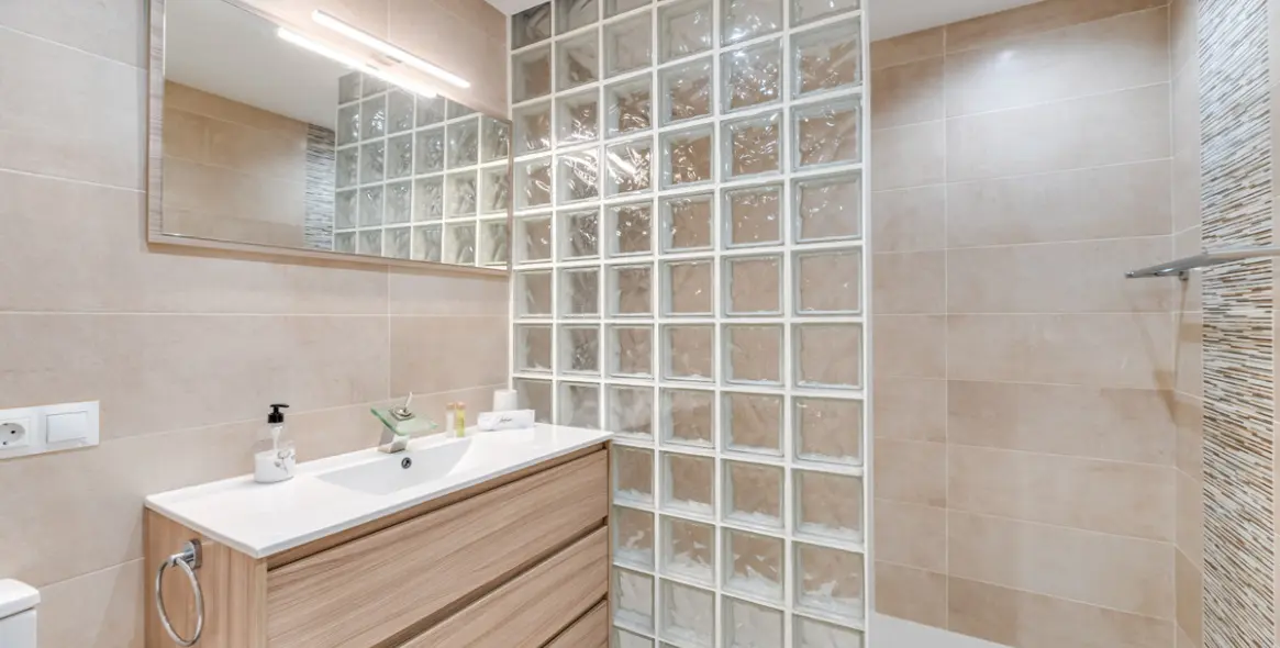 Short-term rent of middle floor apartment in Nueva Andalucía 13