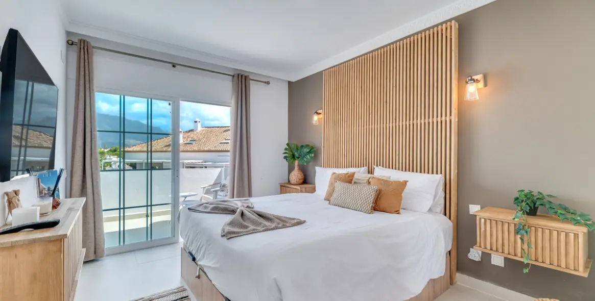 Short-term rent of middle floor apartment in Nueva Andalucía 20