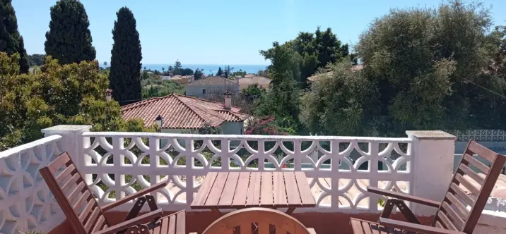 Long-term rent of detached villa in Río Real 0