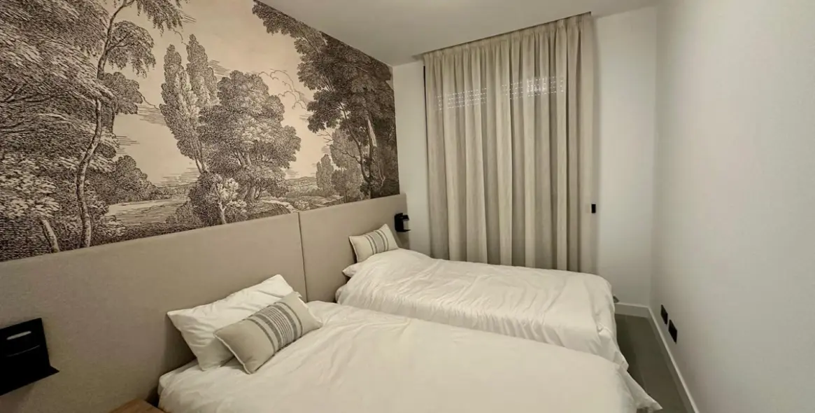 Long-term rent of middle floor apartment in Altos de los Monteros 16