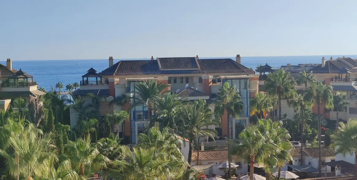 Long-term rent of middle floor apartment in Marbella 3