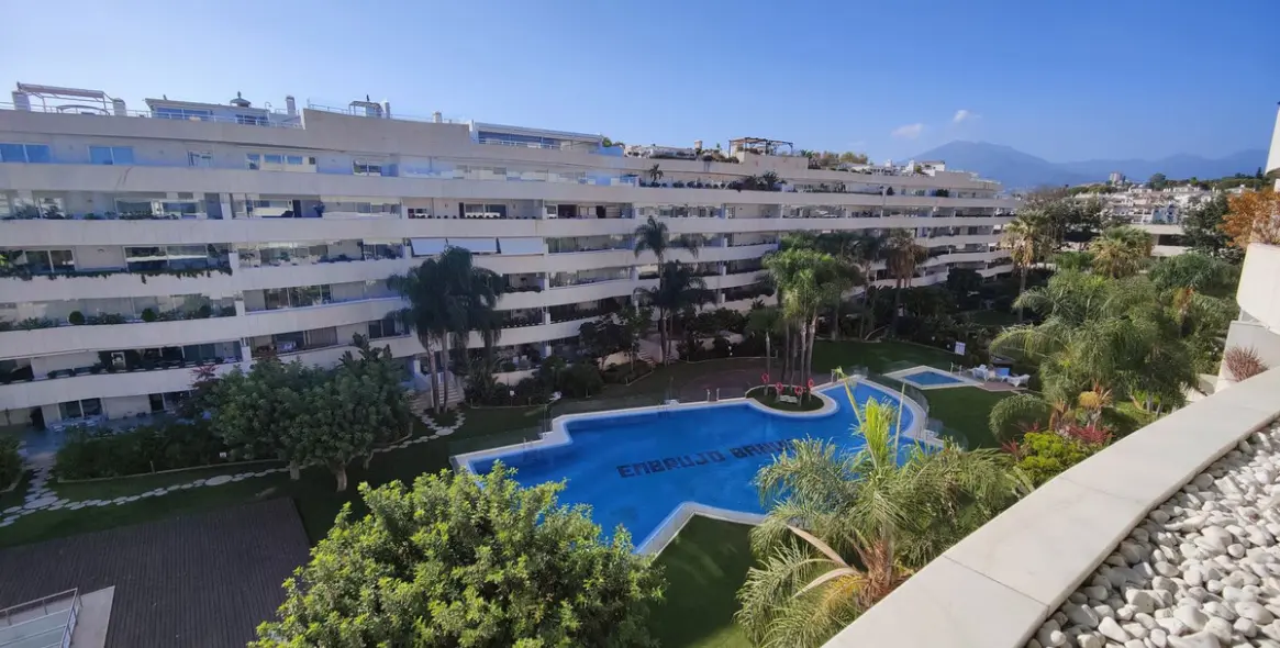Long-term rent of middle floor apartment in Marbella 4