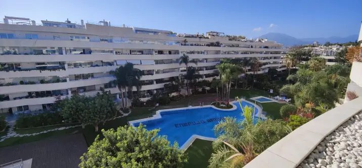 Long-term rent of middle floor apartment in Marbella 3