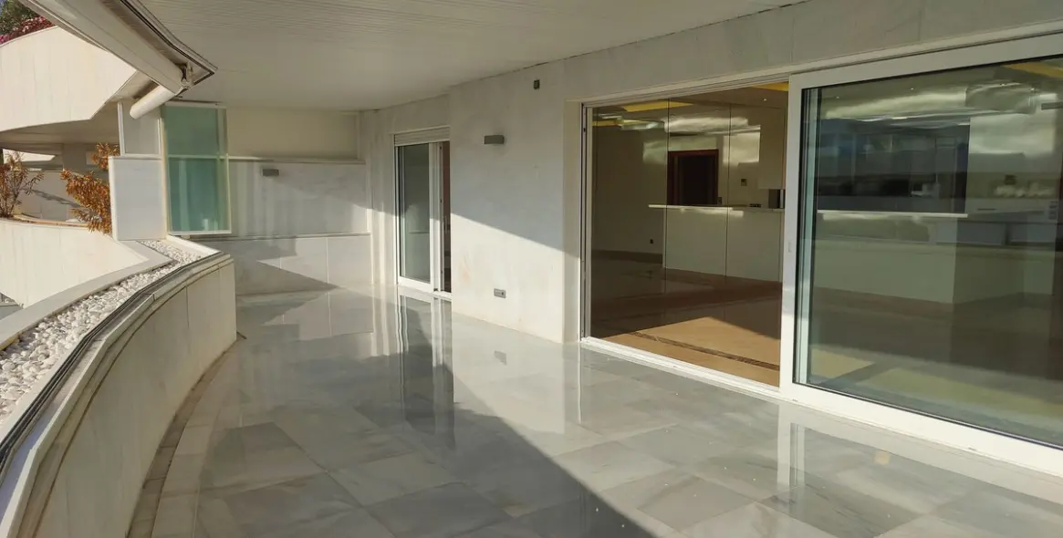 Long-term rent of middle floor apartment in Marbella 7