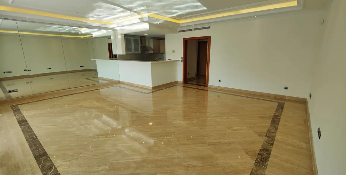 Long-term rent of middle floor apartment in Marbella 9