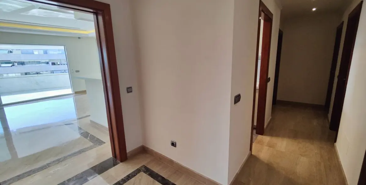 Long-term rent of middle floor apartment in Marbella 14