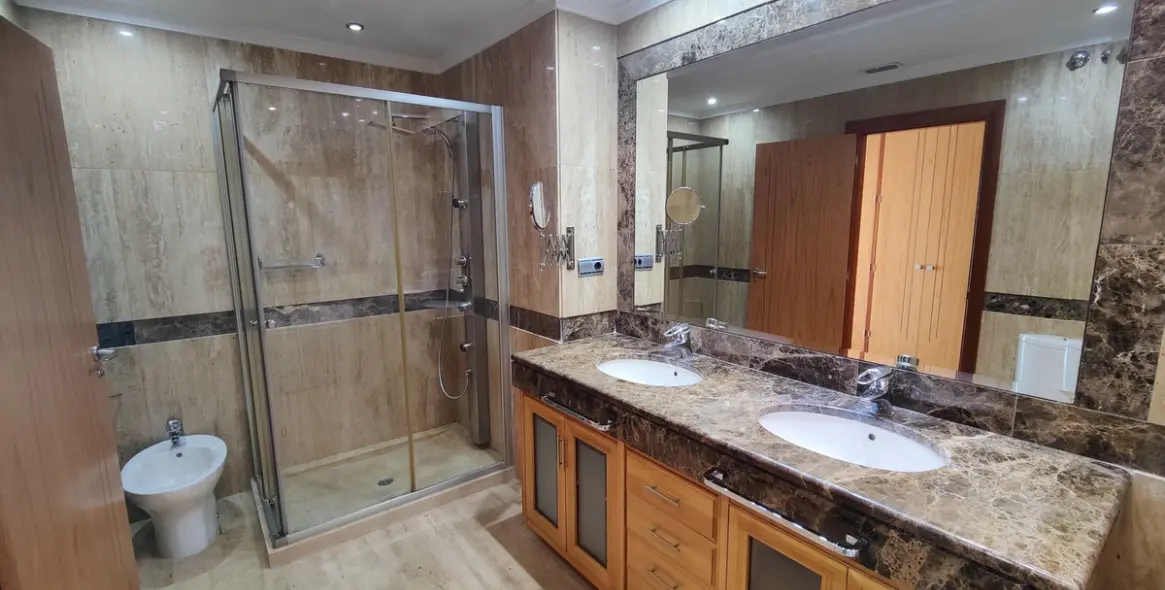 Long-term rent of middle floor apartment in Marbella 18