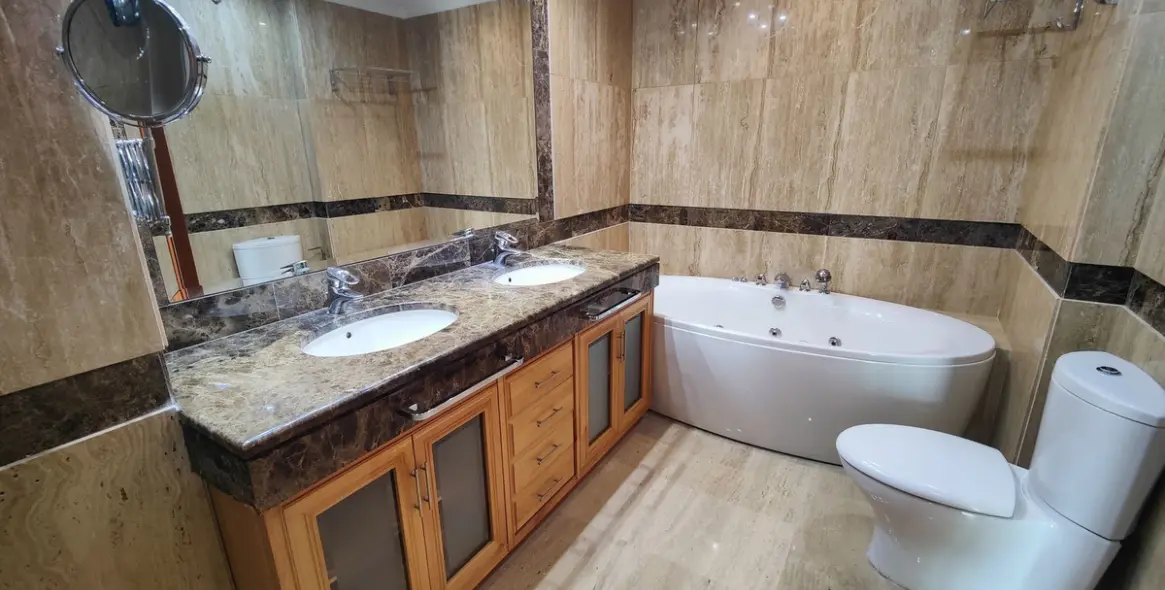 Long-term rent of middle floor apartment in Marbella 19