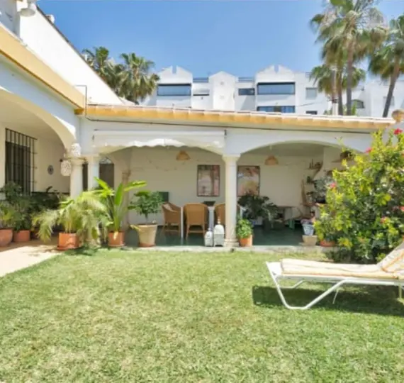 Долгосрочная аренда дома на две семьи в San Pedro de Alcántara